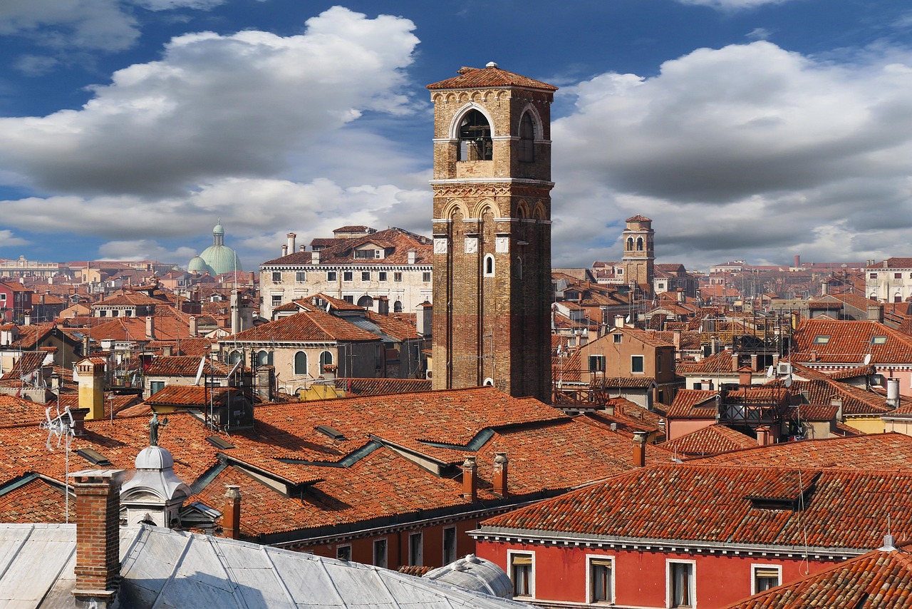 Marco Polo: The Venetian Traveler